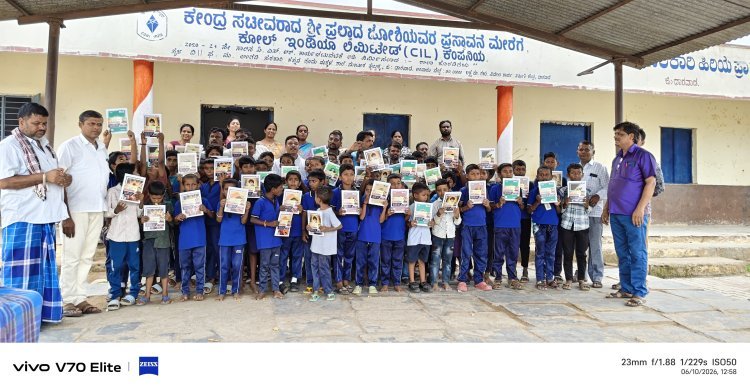 ಸರಕಾರಿ ಶಾಲೆ ಮಕ್ಕಳಿಗೆ ಪಠ್ಯಪುಸ್ತಕ ವಿತರಿಸಿದ ಕಟ್ಟಡ ಕಾರ್ಮಿಕರ ಸಂಘ!